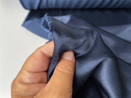 Fastvævet viscose - crepe de chine look i marine